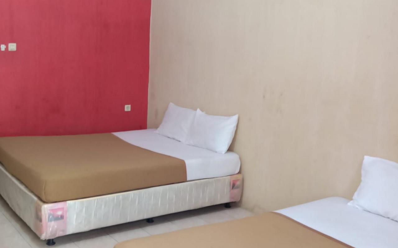 Hotel Nirwana Situbondo Redpartner Banyuanget Ngoại thất bức ảnh