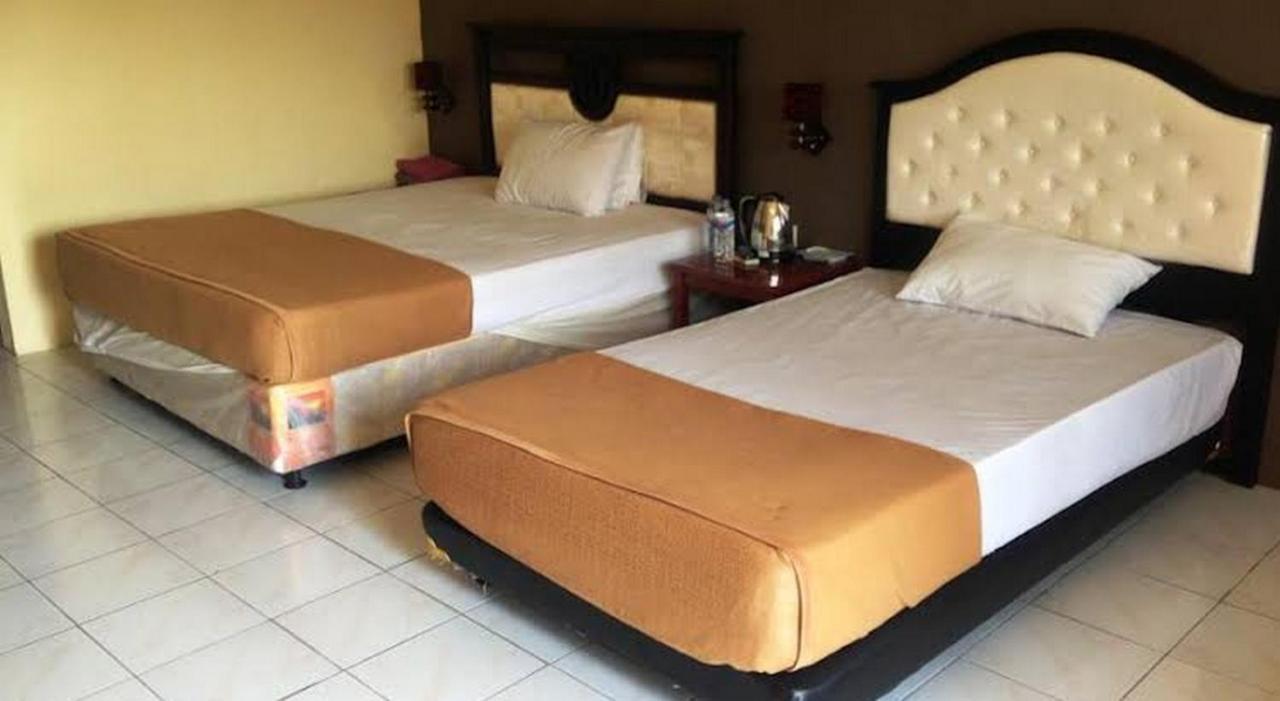 Hotel Nirwana Situbondo Redpartner Banyuanget Ngoại thất bức ảnh